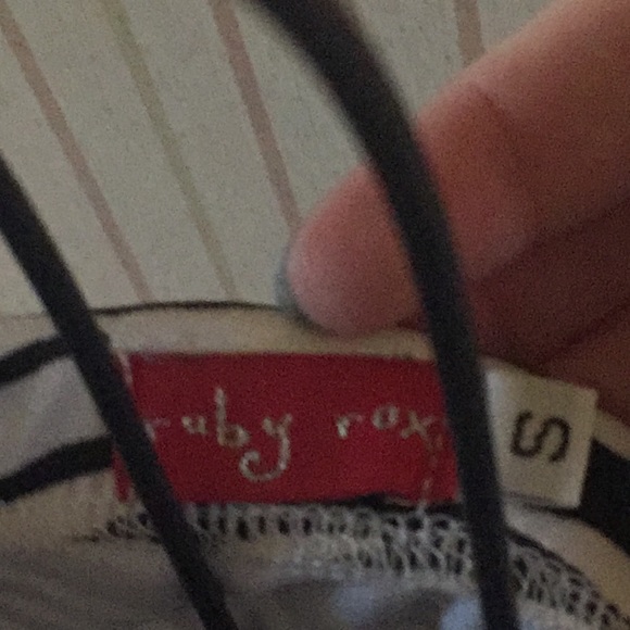 Ruby Rox strapless zebra dress - Picture 3 of 4